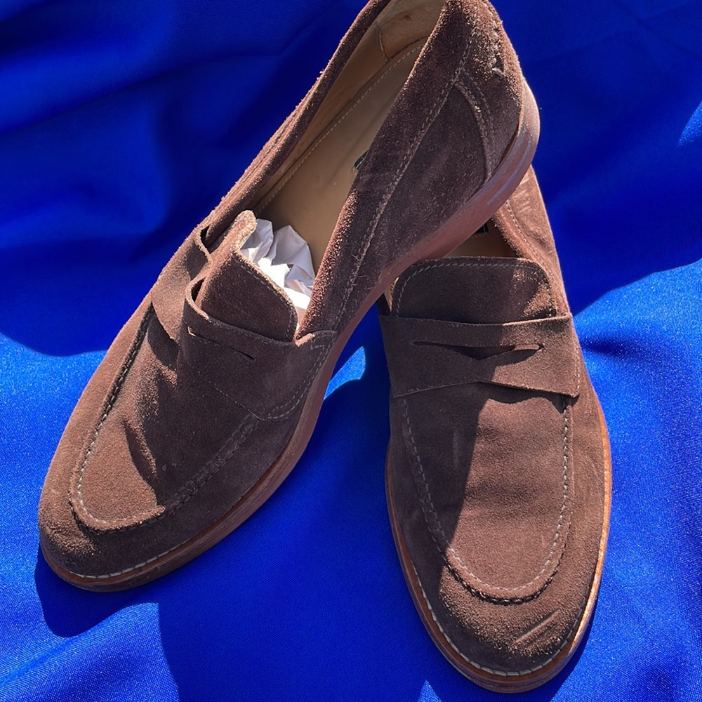 Barney’s New York Dark Brown Suede Penny Loafers. Made in Italy. Rubber Sole.